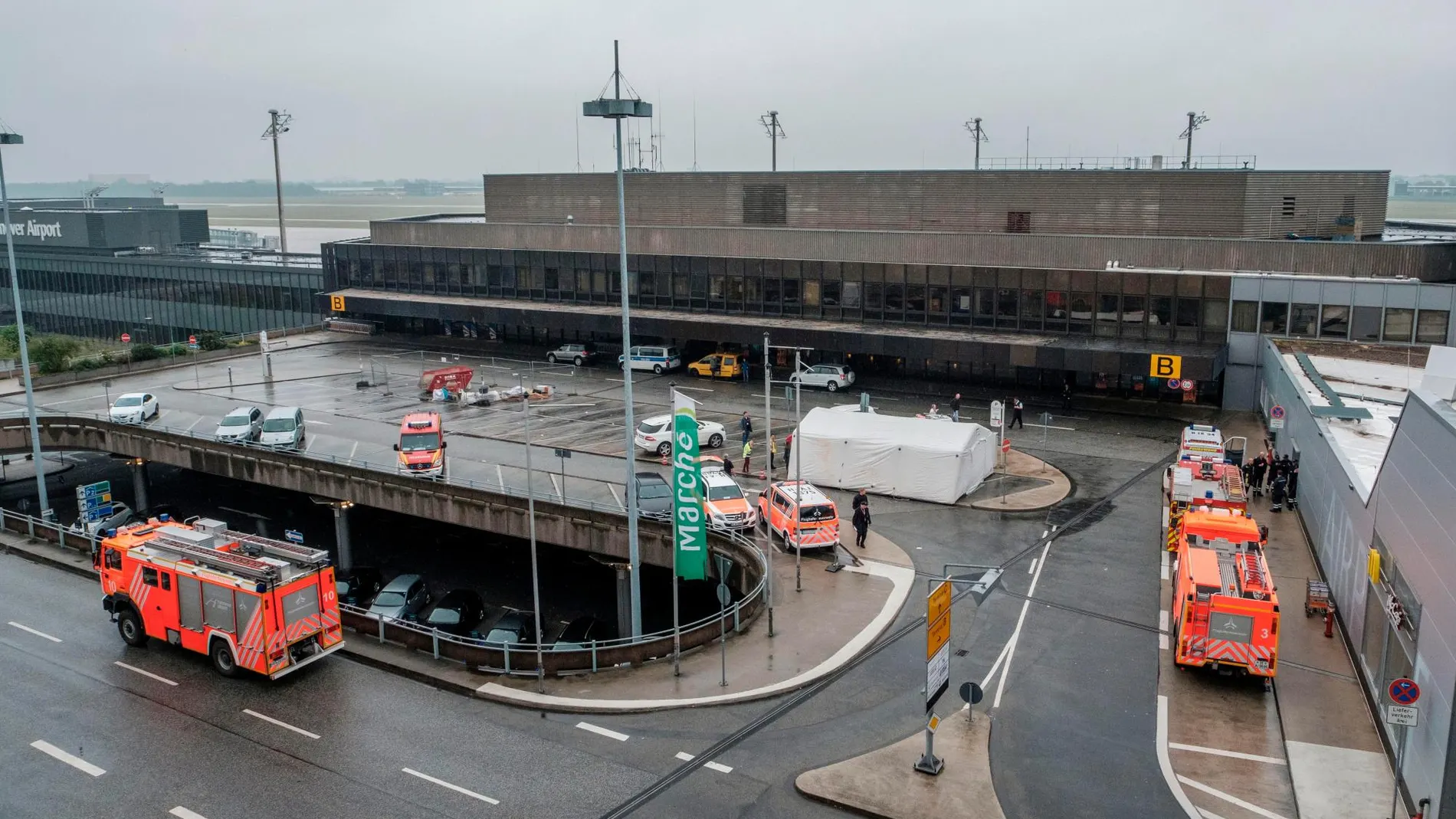El aeropuerto de Hannpver, ayer, después de encontrarse una bomba de la II Guerra Mundial/Foto: Efe