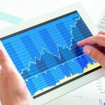 Son derivados financieros que toman su precio de otro activo
