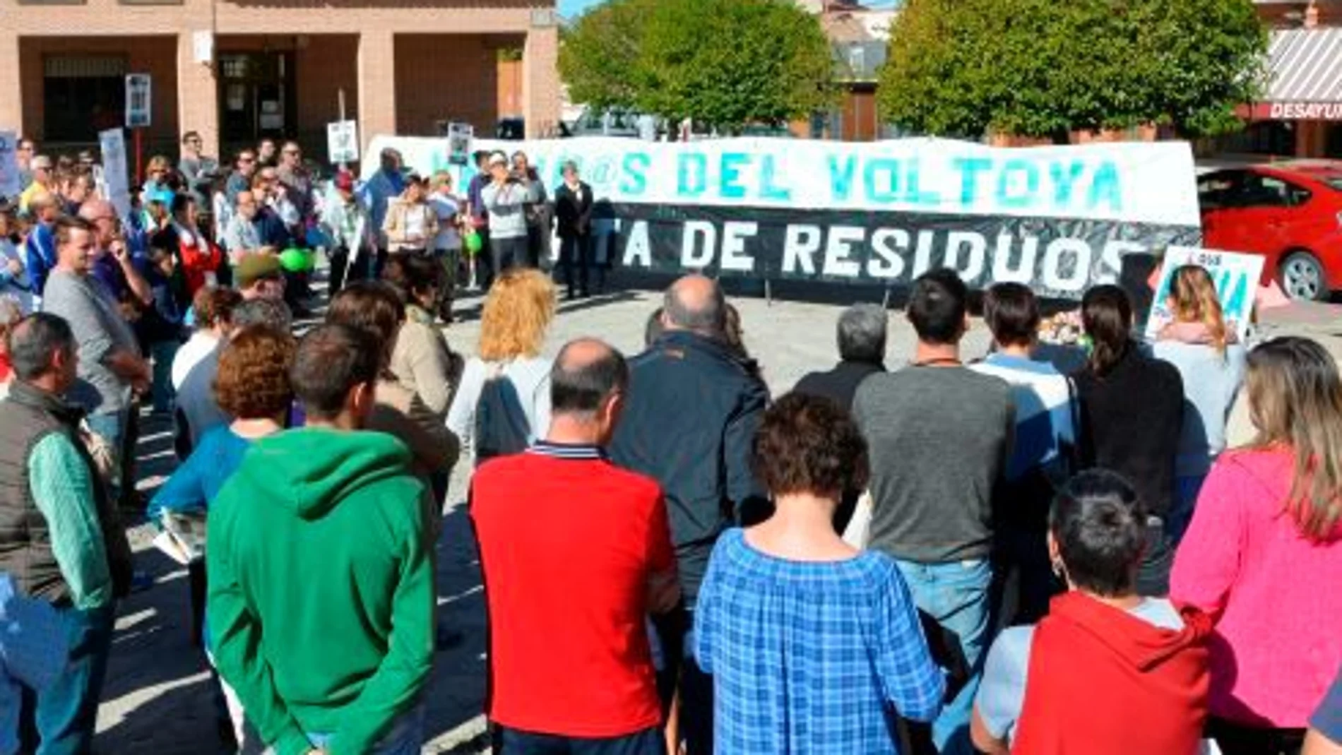 Vecinos de esta zona de la provincia de Segovia durante una de sus protestas