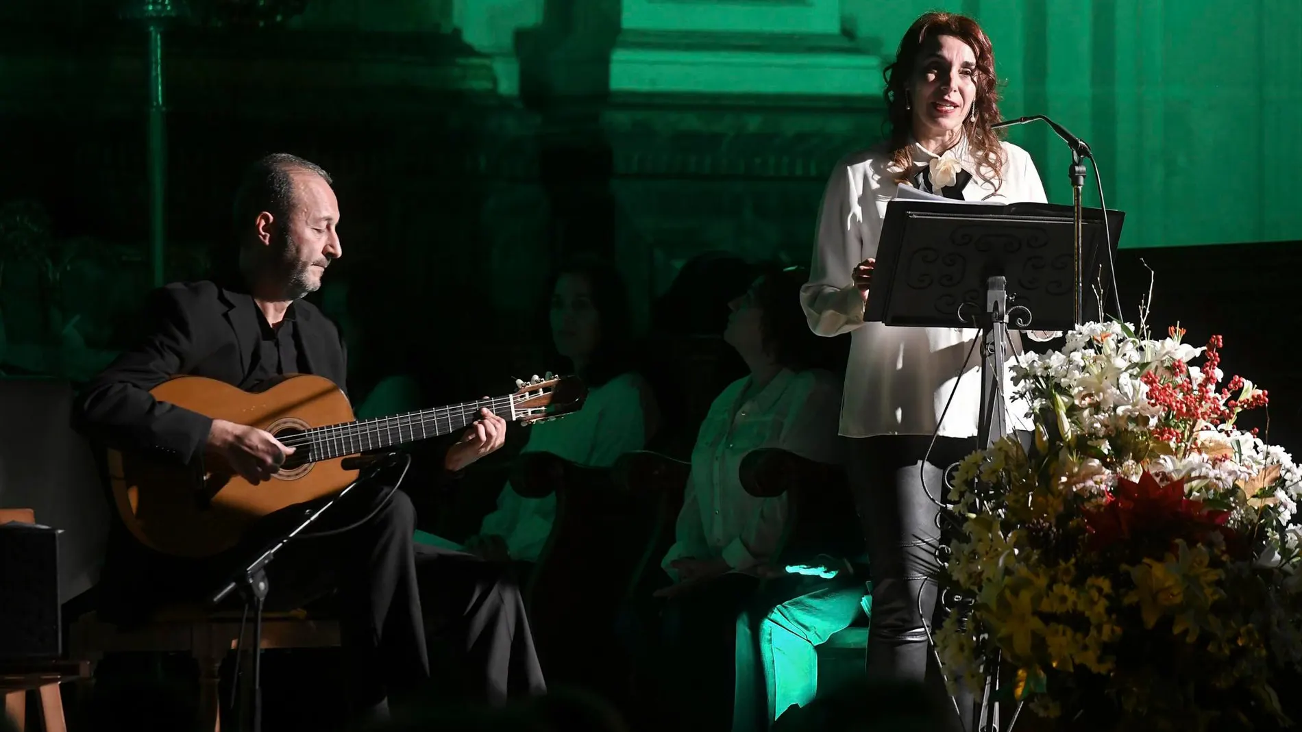 La capilla de Santa Tecla acoge el recital poético y musical navideño ‘Contemplación en la Catedral