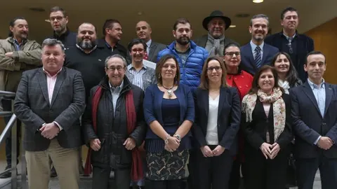 La consejera de Agricultura y Ganadería, Milagros Marcos, se reúne con los presidentes de los consejos reguladores de las D.O. de vino