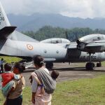 Fotografía de archivo con fecha del 22 de agosto de 2003 muestra un avión militar Antonov An-32 de las Fuerzas Aéreas de la India