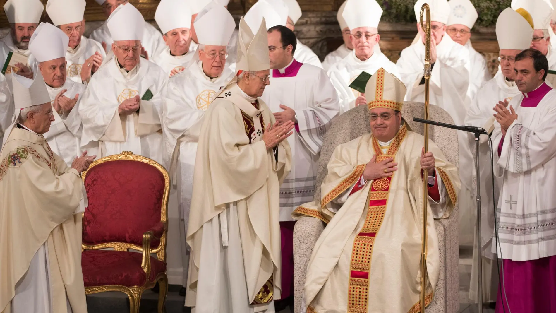 Ordenación episcopal de José María Gil Tamayo como obispo de Ávila, con la presencia del presidente de la Conferencia Episcopal, Ricardo Blázquez