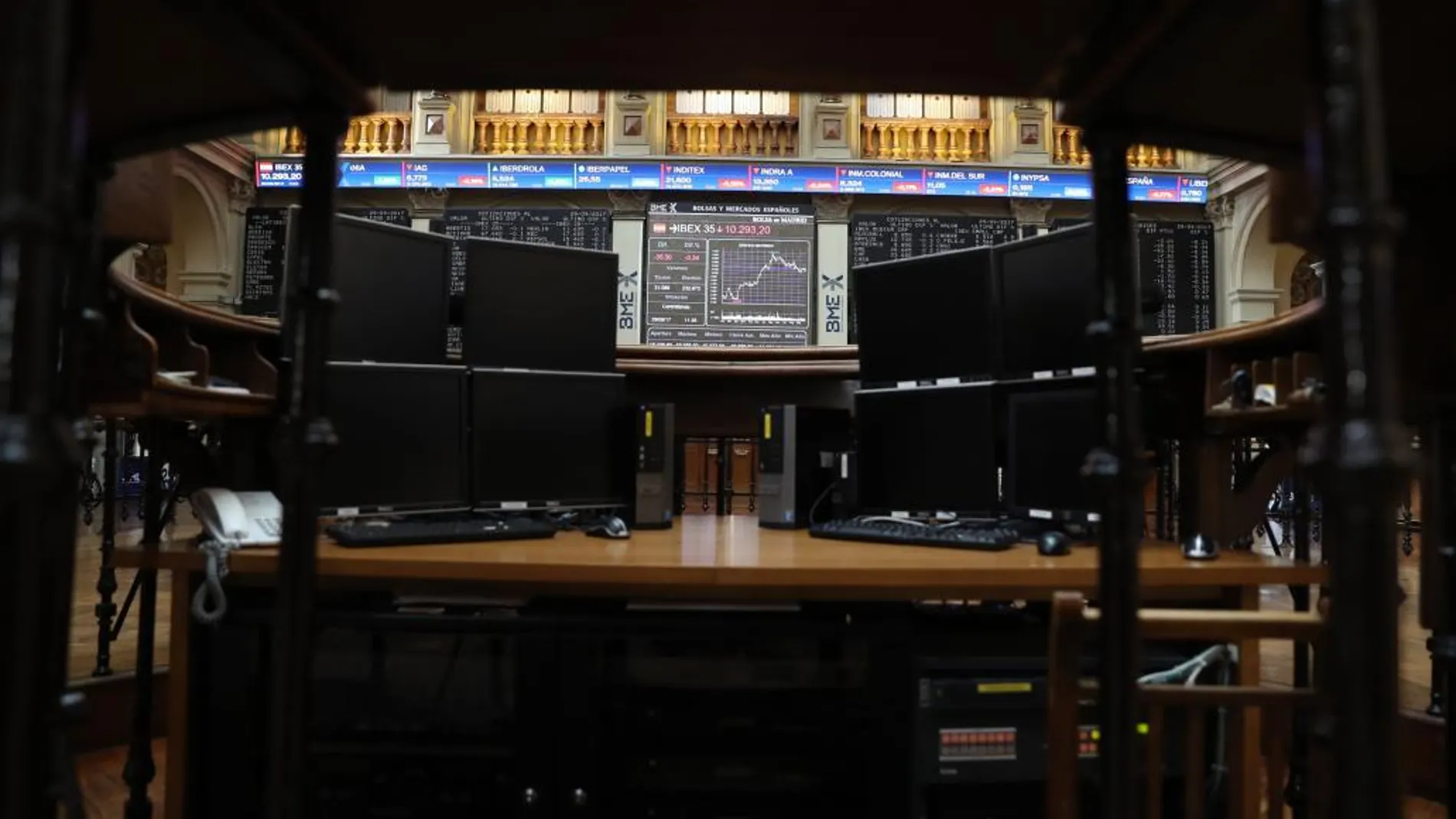 Monitor informativo en la bolsa de Madrid