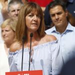 El secretario general del PSOE, Pedro Sánchez, y la líder de la formación en Euskadi y candidata a lehendakari, Idoia Mendia