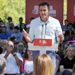 El líder del PSOE, Pedro Sánchez, ayer durante un acto de campaña en Barakaldo