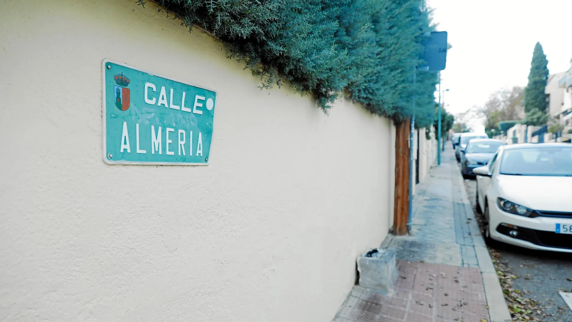La fachada del chalé situado en la Colonia de Los Ángeles en la que ya hay instalados doce menores