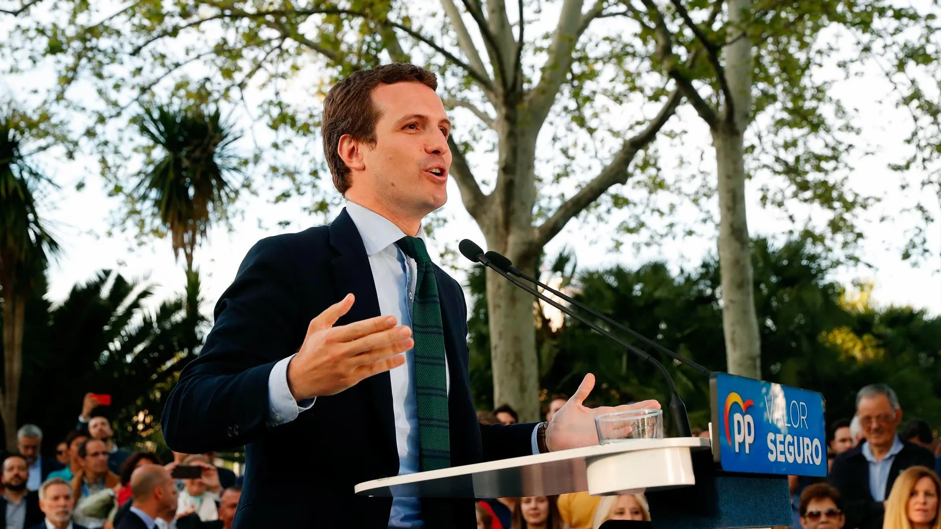 El presidente del PP, Pablo Casado, en el acto electoral celebrado ayer. EFE/J.P. Gandúl