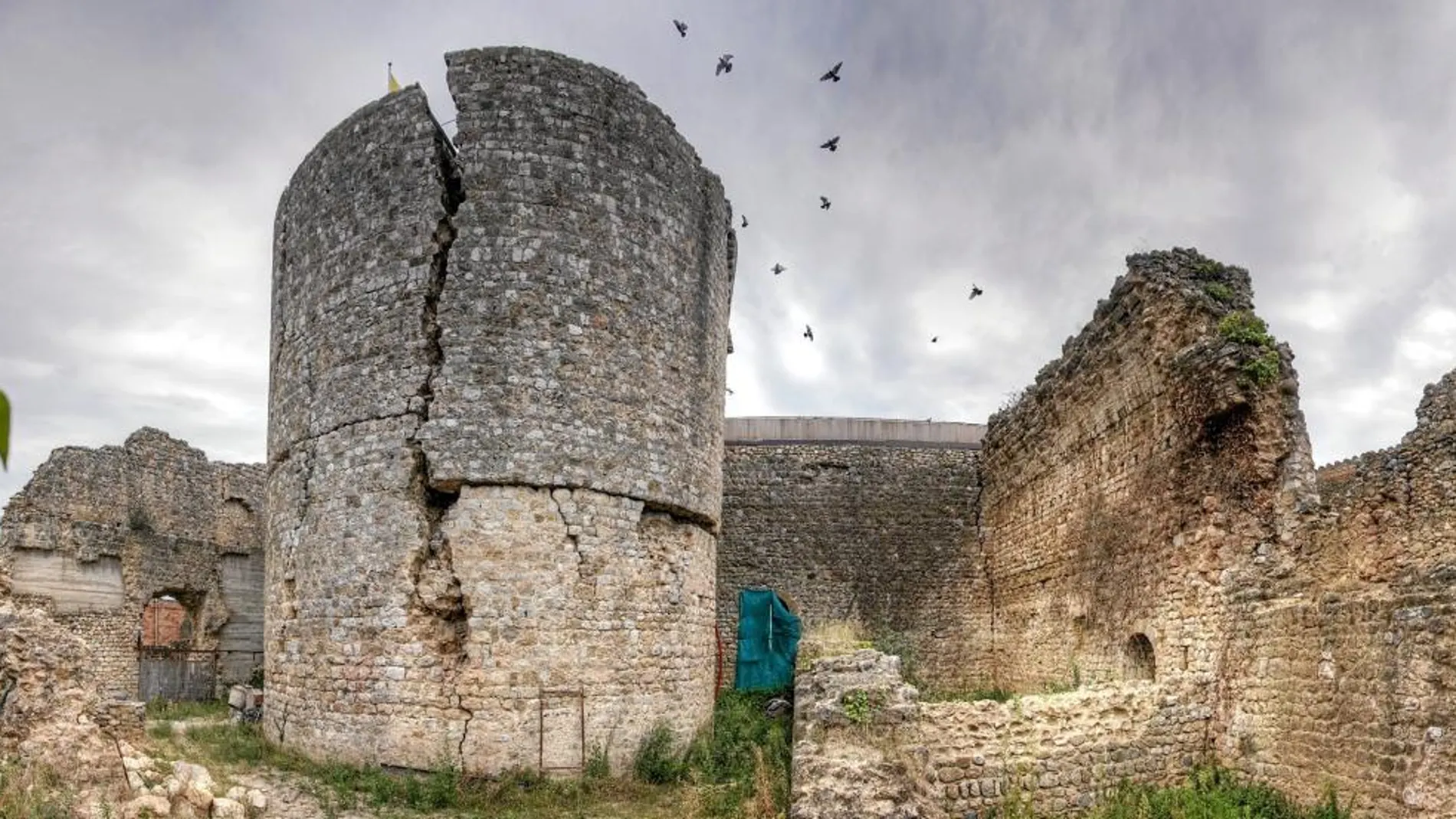 El Castillo de Llers, la fortaleza donde se asentó el conde Estruch