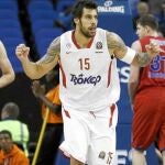 Printezis celebra una de las canastas con las que el Olympiacos barrió al CSKA en la semifinal de la Euroliga