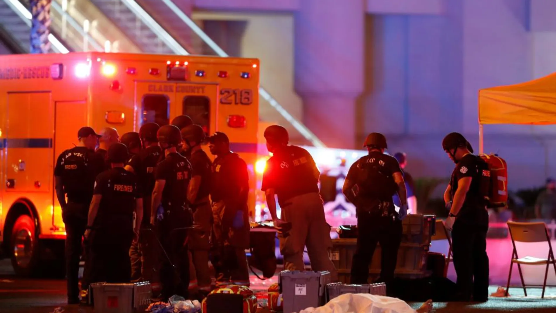 Al menos veinte personas han muerto y cien han resultado heridas a causa del tiroteo