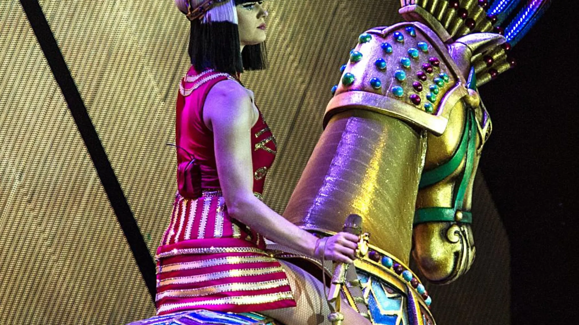 Katy Perry odia vivir lejos de su novio Orlando Bloom