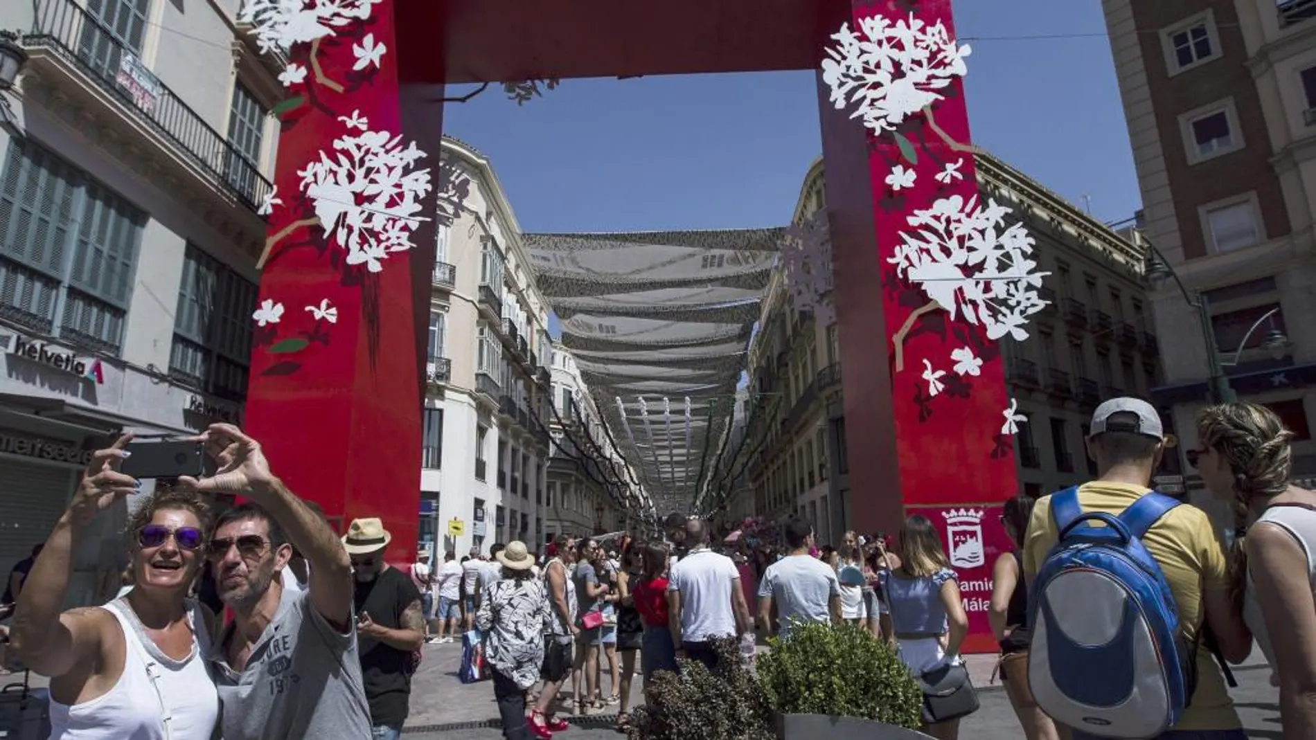 La Feria de Málaga registró ayer una gran afluencia de público