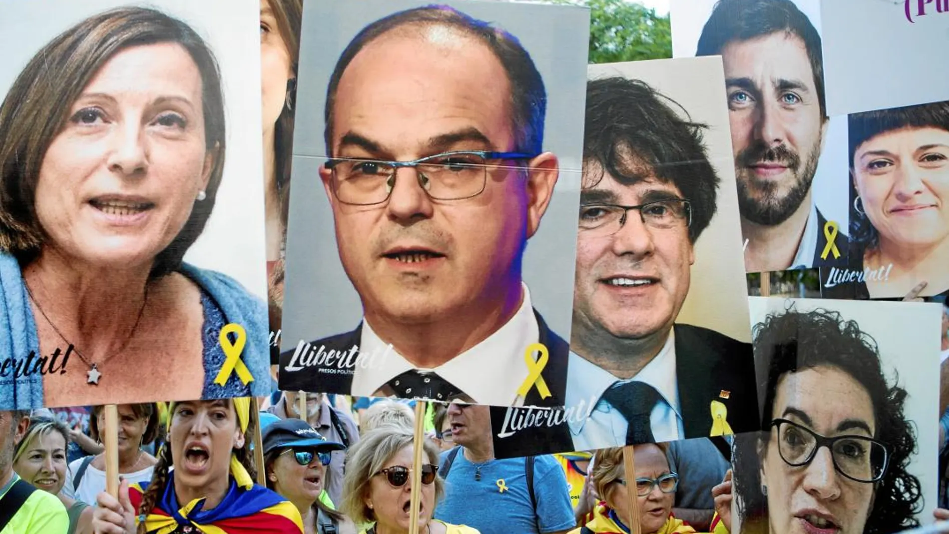 Sólo un 38,9% de los encuestados acercaría a los políticos a las cárceles de Cataluña