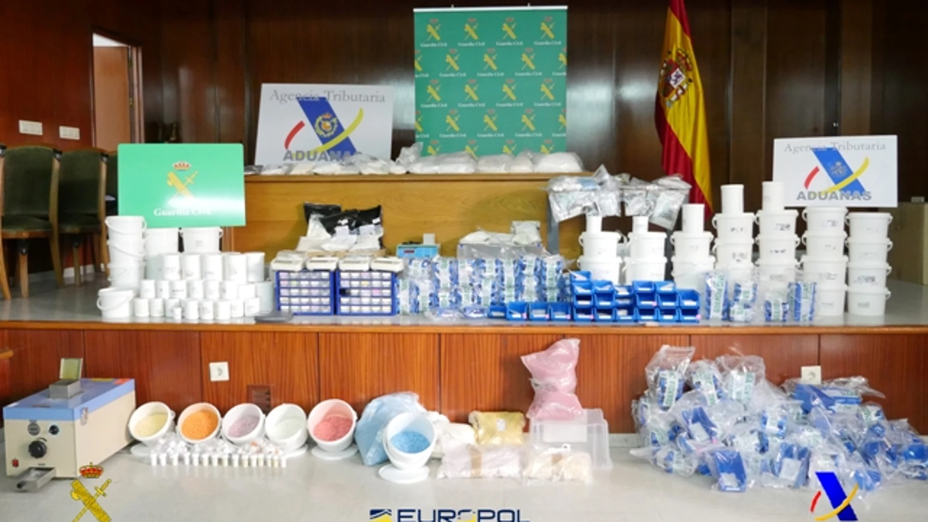 Imagen de las sustancias intervenidas/ Guardia Civil