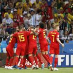 Los jugadores de Bélgica celebran el gol.