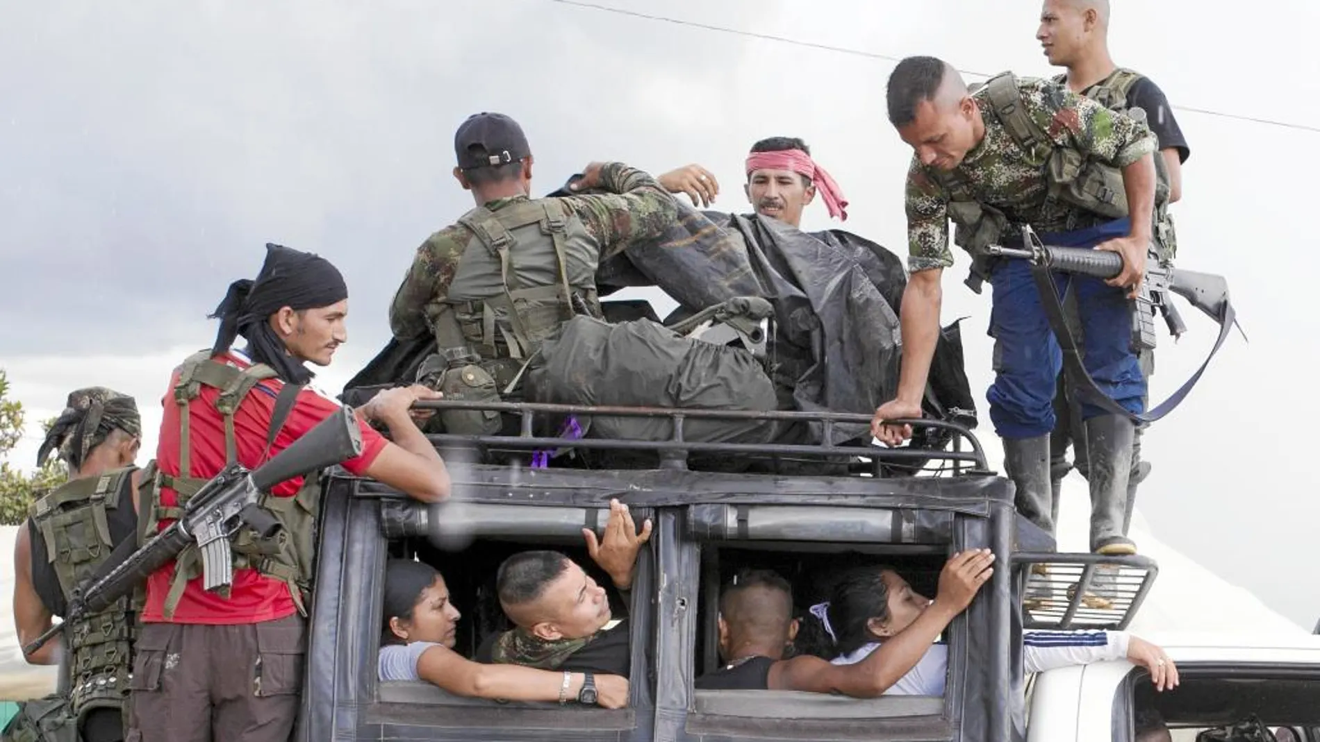 Miembros de las FARC camino de la asamblea de la narcoguerrilla el pasado septiembre