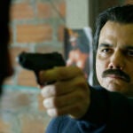 Los narcos de Netflix se cuelan en las Fallas de Valencia