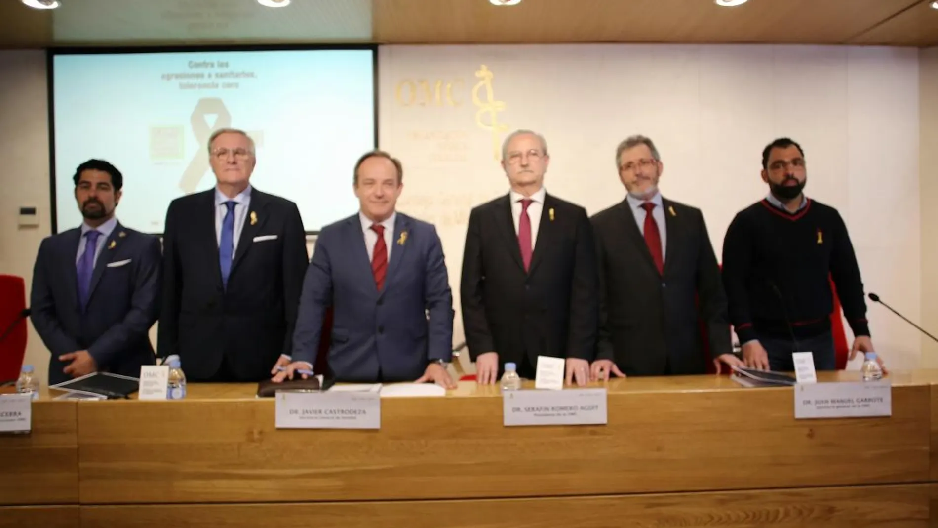 Testimonios de doctores agredidos en un acto de la OMC el pasado año. Cipriano Pastrano