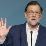Rajoy confía en que la Economía frene el desgaste por la corrupción