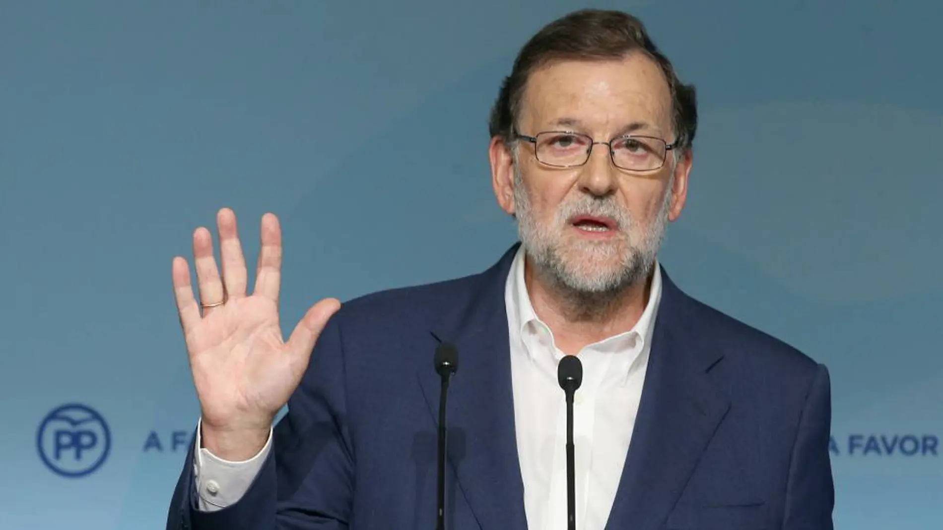 Rajoy confía en que la Economía frene el desgaste por la corrupción