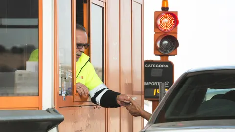 Cabina de cobro de una autopista de peaje