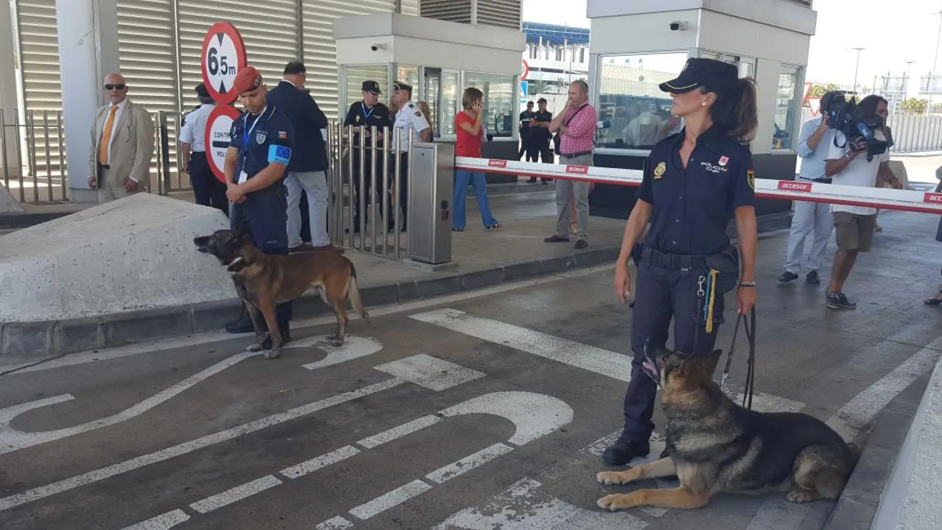 La Policía Nacional inicia junto a FRONTEX la operación Minerva’16 en los puertos de Algeciras, Tarifa y Ceuta