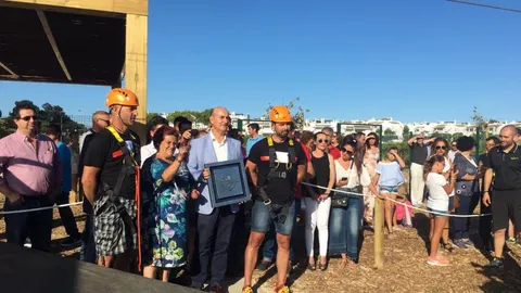 Los bomberos de Huelva fueron los primeros en montarse en la infraestructura