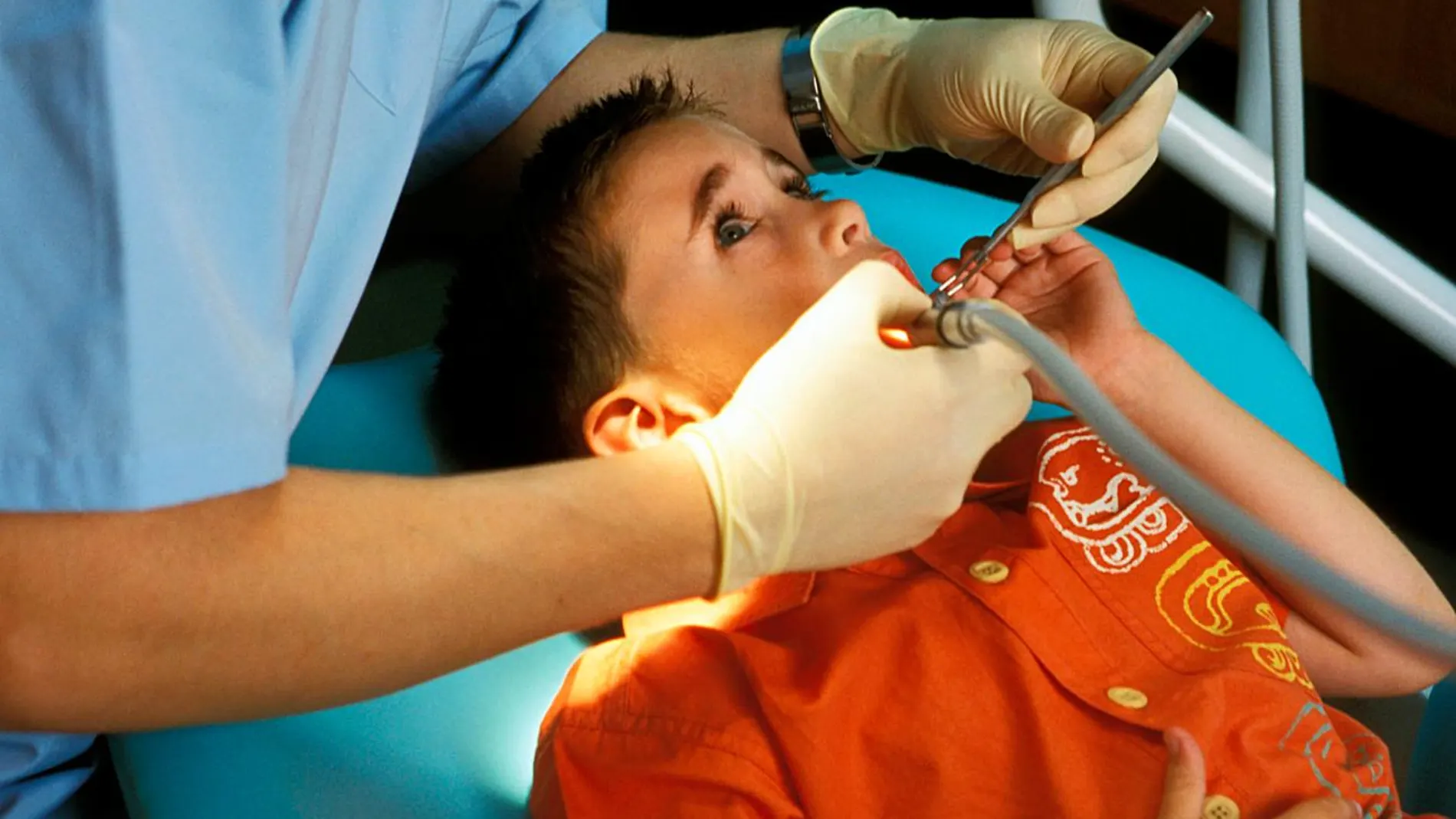 Los niños de 6 a 16 años tendrán derecho a asistencia dental gratuita