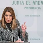 La presidenta andaluza, Susana Díaz, durante su comparecencia tras la reunión que el consejo de Gobierno de la Junta de Andalucía ha celebrado hoy en Sevilla. EFE/Julio Muñoz