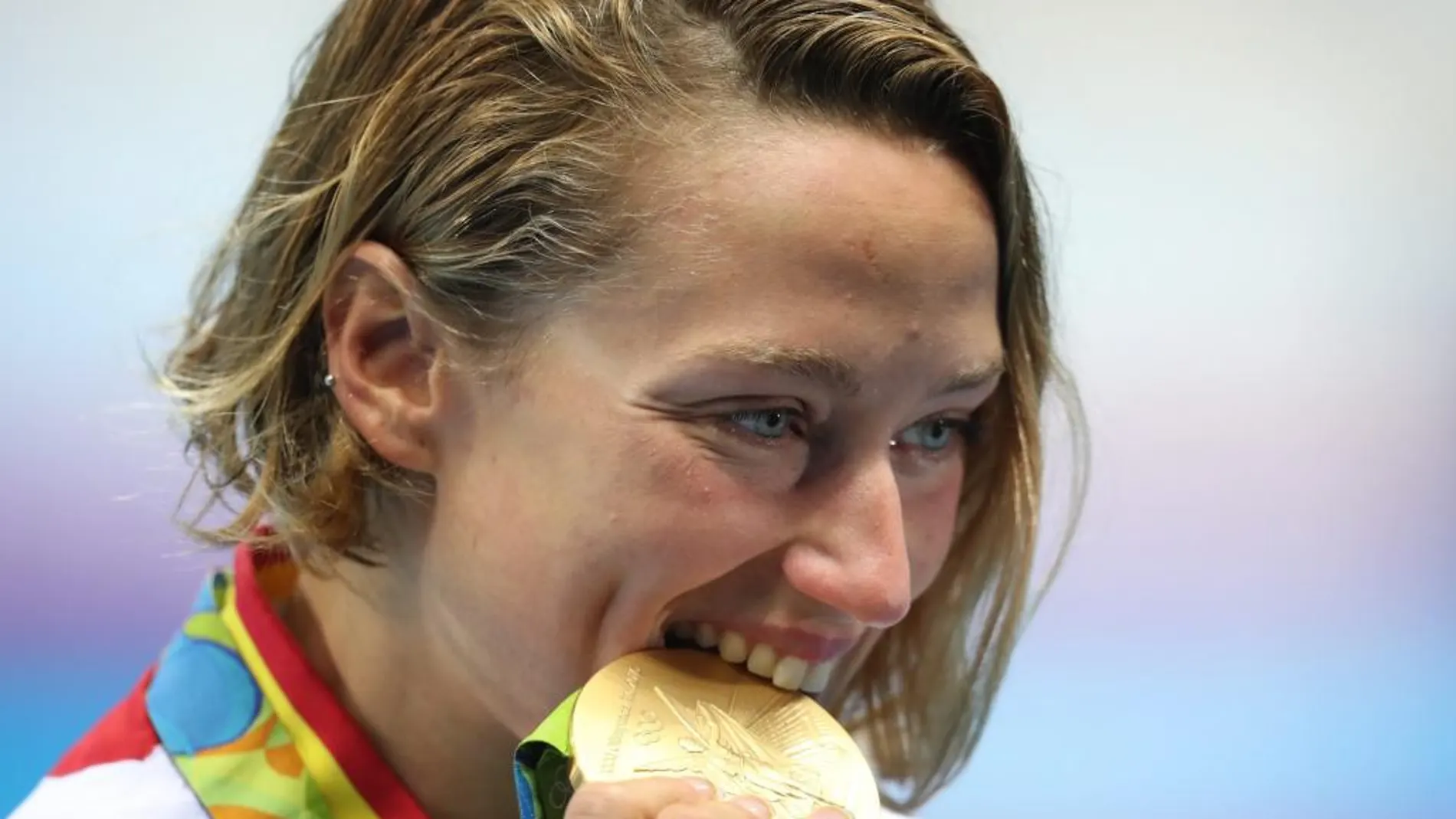 La medallista de oro Mireia Belmonte García de España