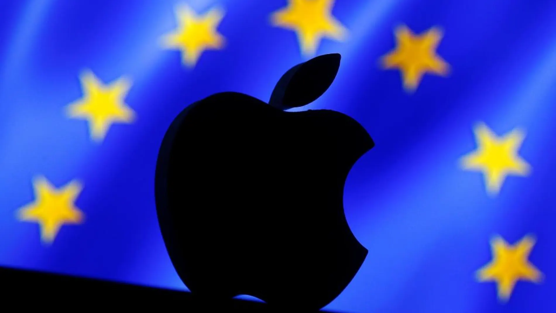 La Comisión Europea exige a Irlanda la recuperación de los impuestos impagados por parte de Apple.