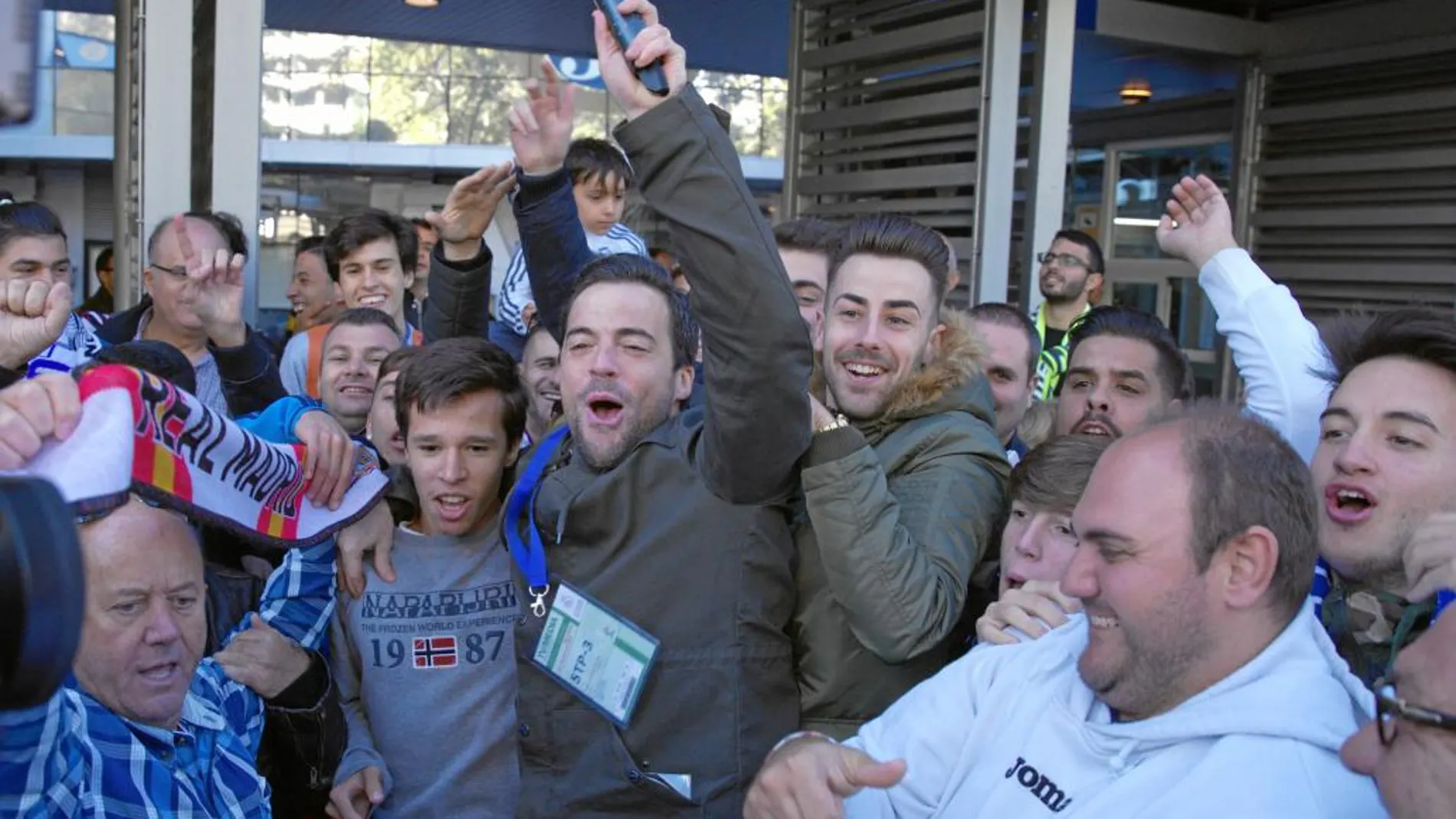 Se juegue mejor o peor, la gente sale contenta del Bernabéu cuando se gana