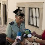La Guardia Civil informa el atrincheramiento de un hombre en la terraza de su casa de Begíjar (Jaén), después de que la Guardia Civil haya intentado entrar en la vivienda para detenerlo por un presunto caso de violencia machista.