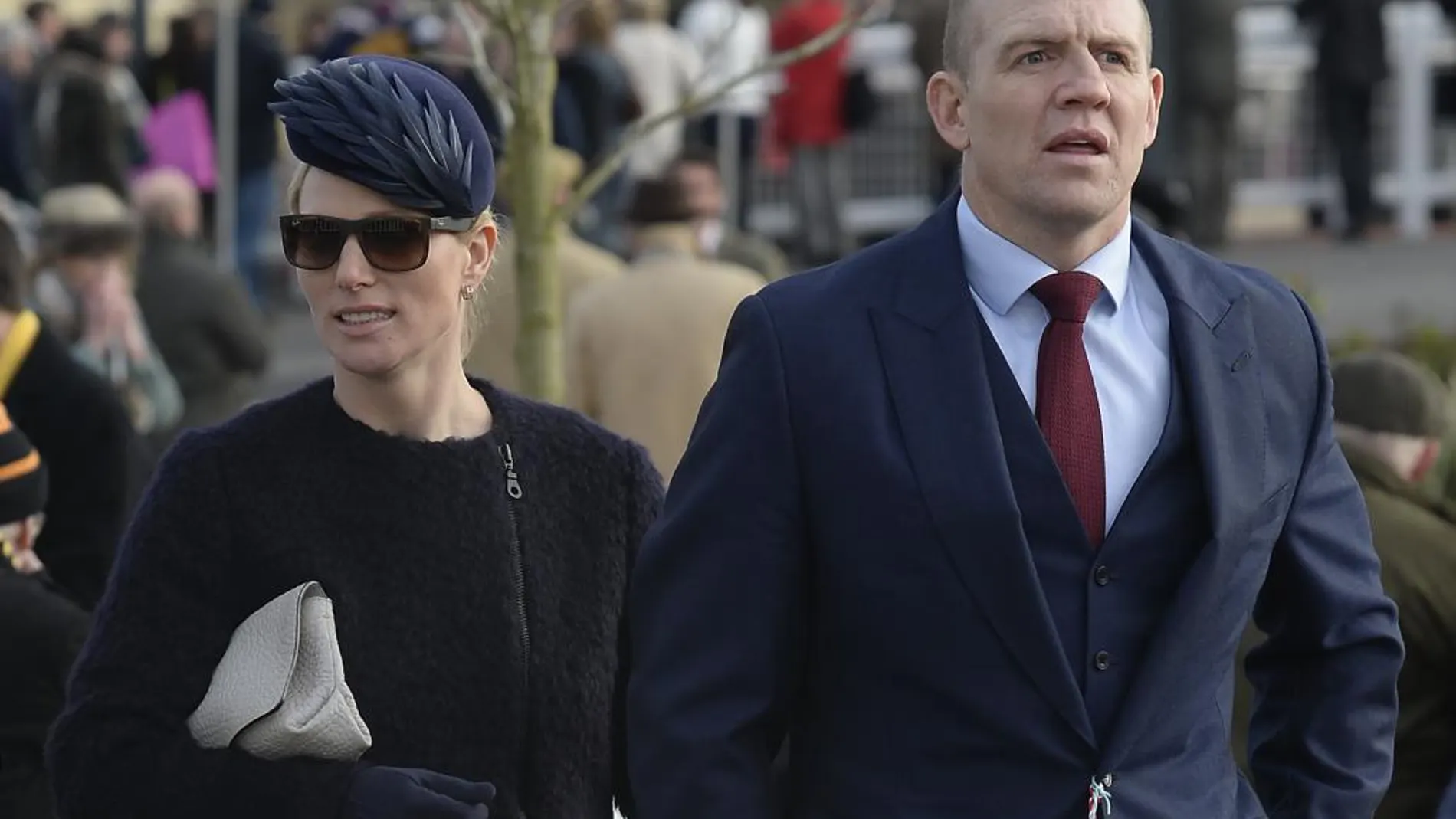 Zara Phillips espera su segundo hijo, el sexto bisnieto de la reina Isabel II