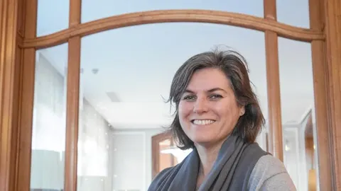 Mònica Pagès Santacana ha escrito la primera y excelente biografía de Alicia de Larrocha.