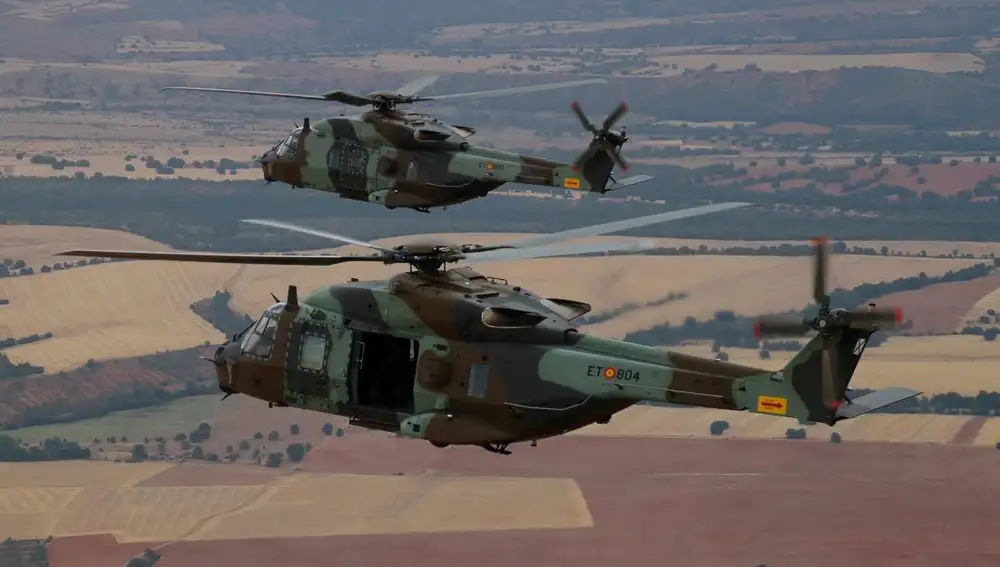 Dos helicópteros NH-90 del Ejército de Tierra