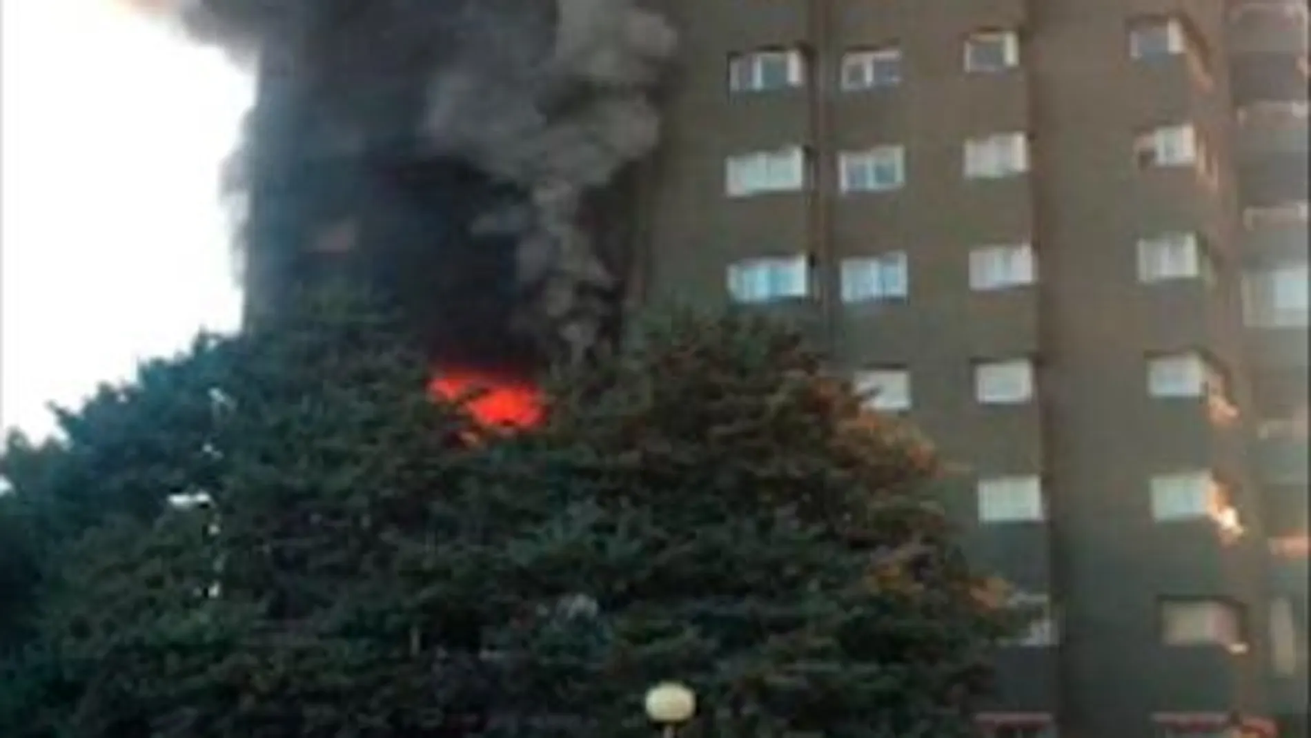 Imagen del incendio que ha ocurrido esta mañana en Barcelona