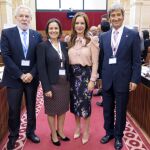 Silvia Clemente junto a la nueva presidenta de la Calre, Ana Luis, entre otros