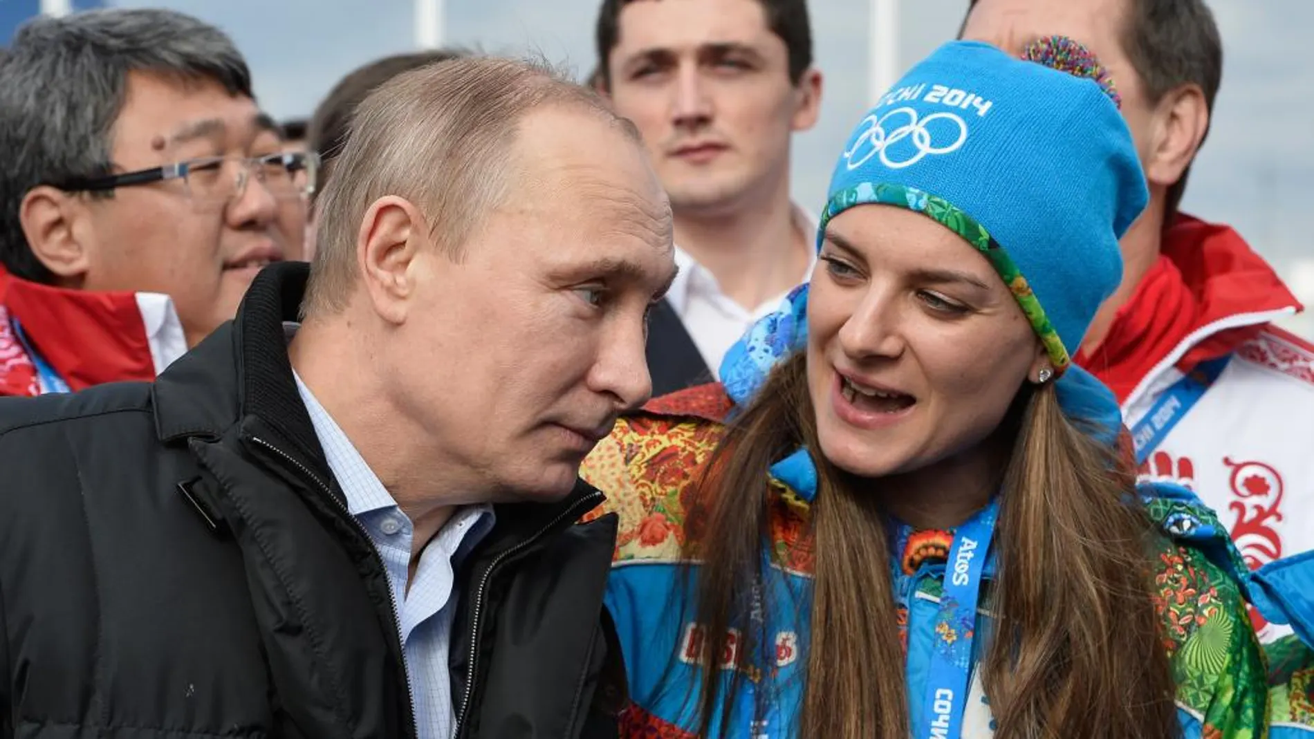 El presidente ruso, Vladimir Putin, junto a Elena Isinbaeva, en una imagen de archivo