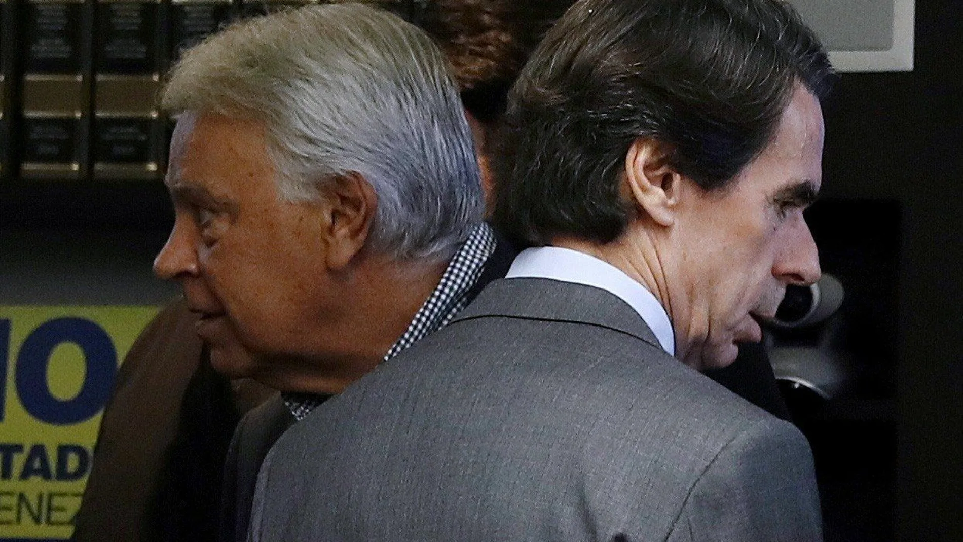 Felipe González y José María Aznar, representantes históricos de PSOE y PP