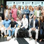 Algunos de los 47 diseñadores que participarán en la MBFW Madrid posaron ayer para la foto de familia en la presentación de la nueva edición de la pasarela