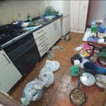 Los menores vivieron entre restos de basura, excrementos y podredumbre durante más de 20 días