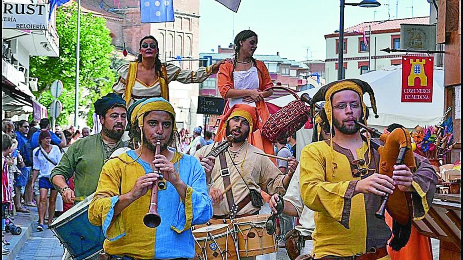 Medina se engalana para celebrar su Feria Renacentista