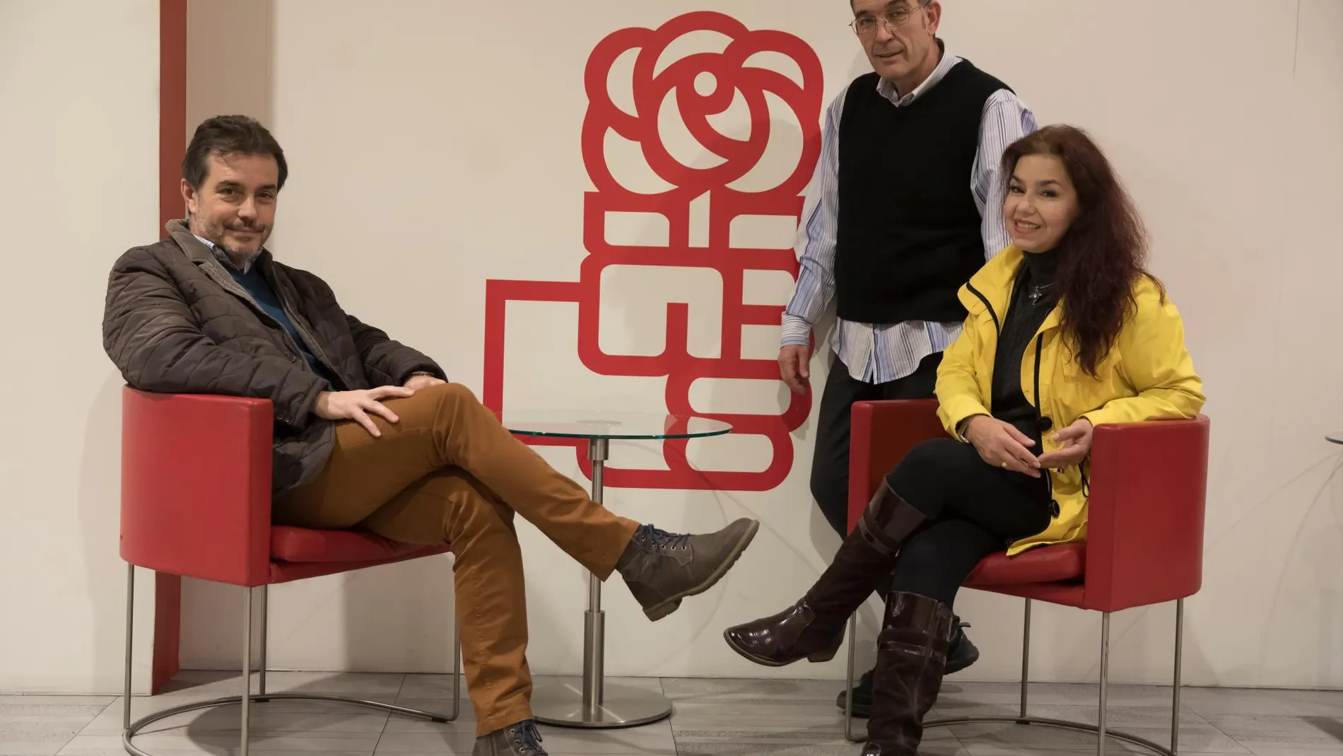 Jorge Fernández, Juan Carlos González y María Muñoz, representantes del grupo Cristianos Socialistas del PSOE