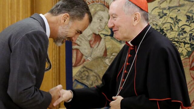 El rey Felipe VI recibe hoy, en el Palacio de La Zarzuela, al secretario de Estado de la Sanda Sede, el cardenal Pietro Parolin.