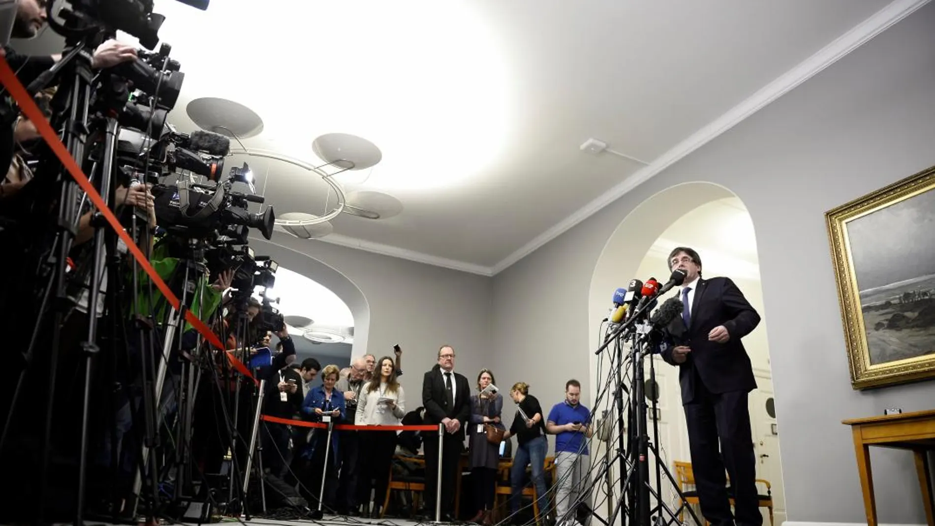 Carles Puigdemont durante la rueda de prensa en Dinamarca/Efe