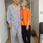 Fotografía de archivo de la cuenta de Twitter del activista Ye Du que muestra al disidente chino Liu Xiaobo (i) y su mujer, Liu Xia, en un lugar sin localizar