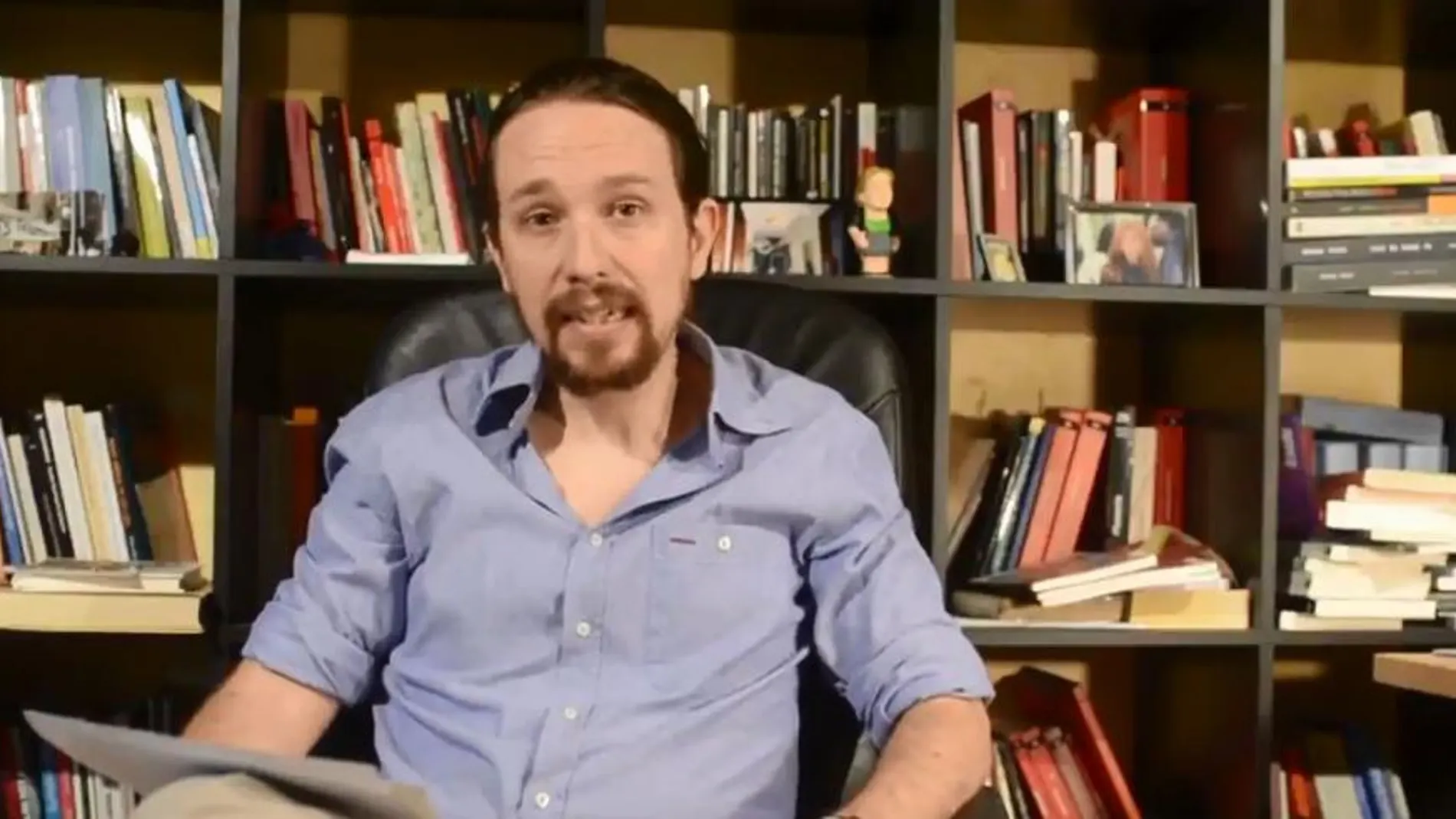 Imagen del vídeo de Pablo Iglesias en el que pide perdón a las bases por la guerra interna