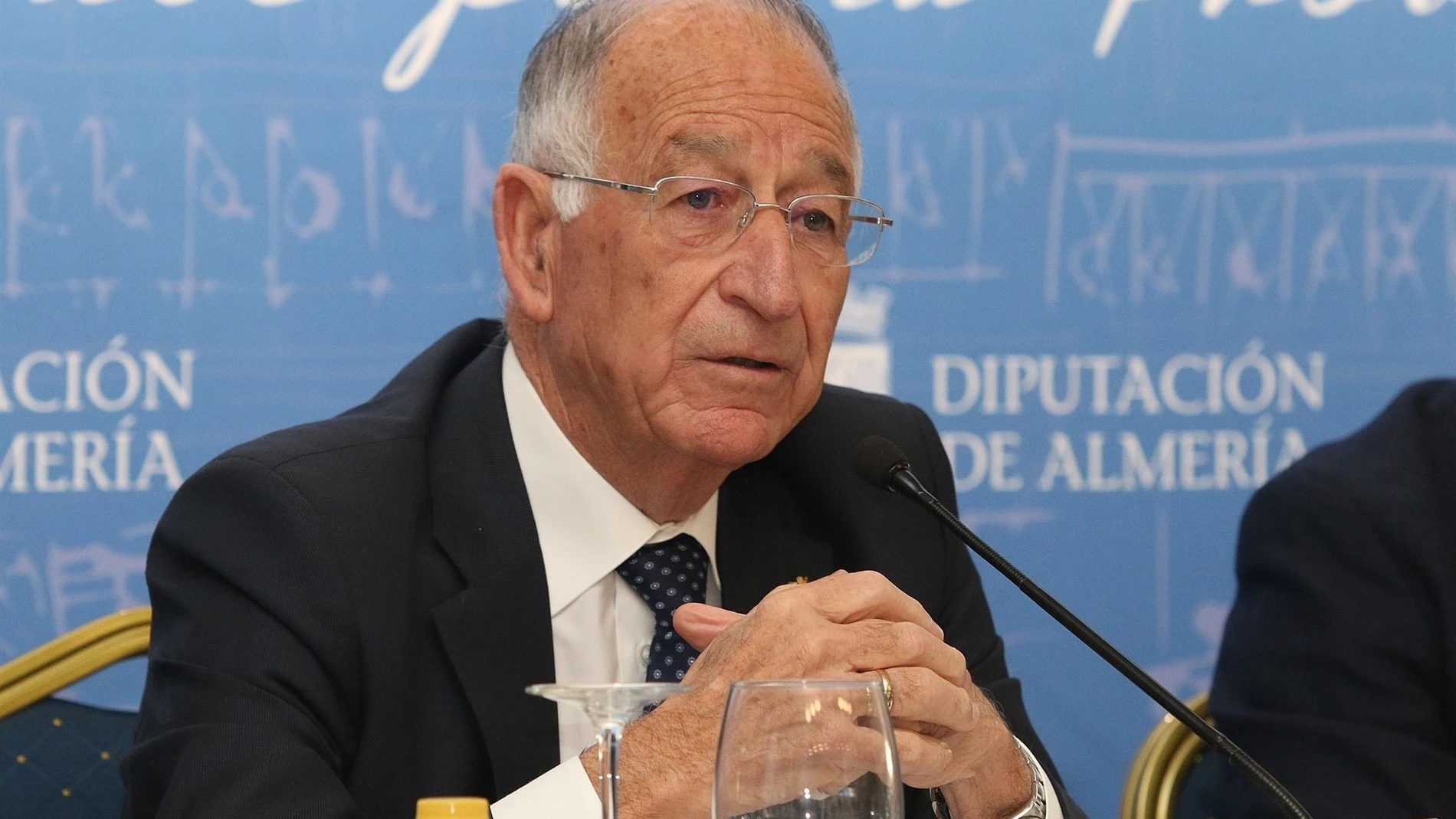 Amat dejará de presidir la Diputación de Almería tras la aprobación de presupuesto el 29 de diciembre